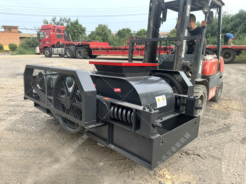 煤矸石破碎專(zhuān)家：狼牙破碎機(jī)在固廢處理中的有哪些獨(dú)特優(yōu)勢(shì)？