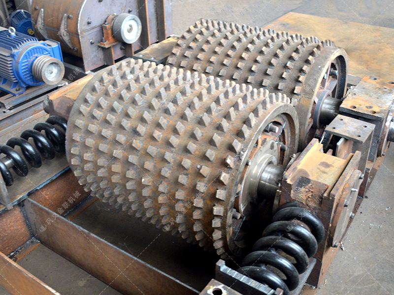 煤矸石破碎專(zhuān)家：狼牙破碎機(jī)在固廢處理中的有哪些獨(dú)特優(yōu)勢(shì)？