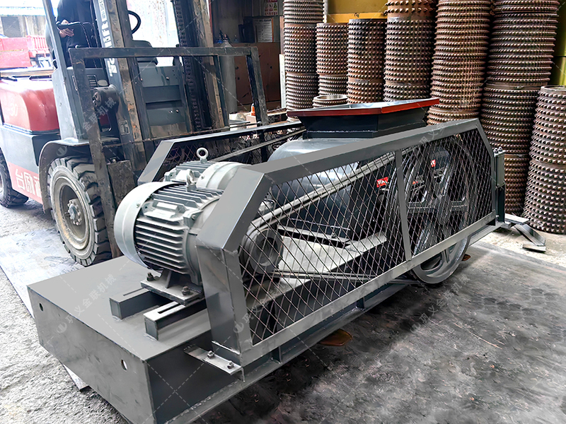 建筑垃圾處理為何首先選擇雙齒輥破碎機？這3個優勢太明顯！